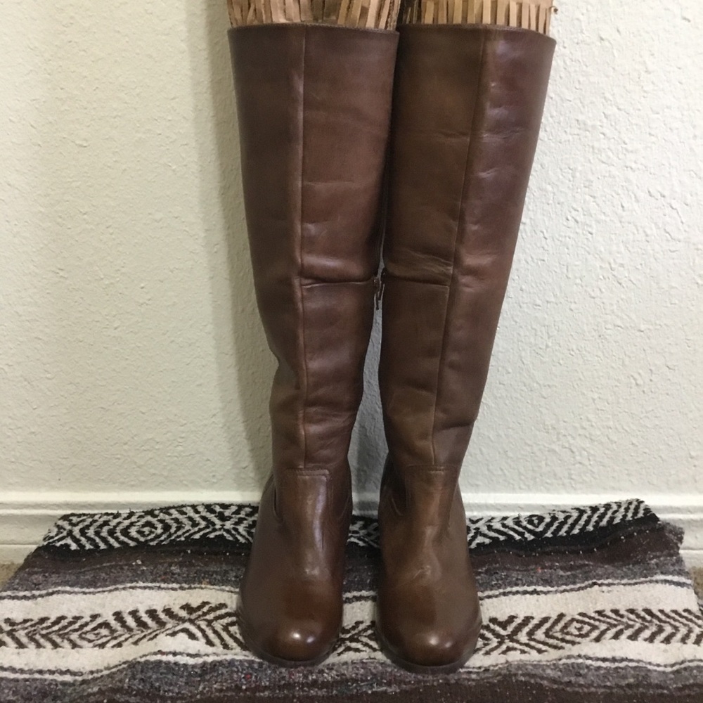 Gorgeous All Leather Boots! Classic!